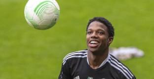 Ман Юнайтед все още се опитва да се освободи от Маласия