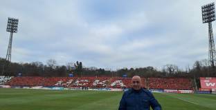 Кольо Гилъна забива в концерта на Сектор 