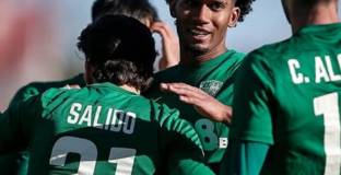 Само един българин започна в мача Берое - Хебър и съдиите го изгониха