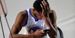 Един от главните антиваксъри в НБА се ваксинира