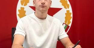 Двама от ЦСКА – София подписаха първите си договори 