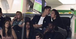 Роналдо посети бившия си клуб заедно с бременната си приятелка