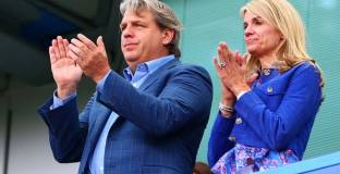 Мърфи: Челси похарчи 1 млрд., но не е близо до Ман Сити