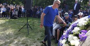 От Левски ще поднесат цветя на могилката за 109-ия си рожден ден