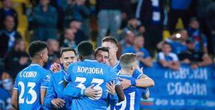 Левски удари Ботев, преследвайки 