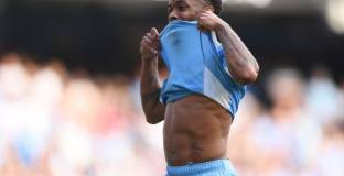 Фърдинанд: На мястото на Ливърпул ще купя Стърлинг