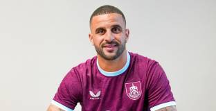 Пеп: Уокър е един от най-великите крайни защитници 