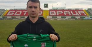 Янев връща Ивайлов за мача с Локо Пловдив 