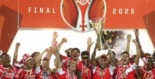 Бенфика грабна Суперкупата на Португалия