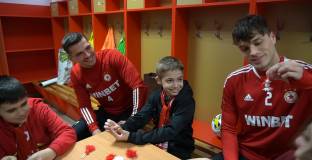 Деца изненадаха ЦСКА (видео)