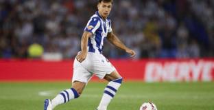 Ливърпул запазва интереса си към Субименди