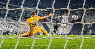 Юве с късна победа над Ференцварош (видео)