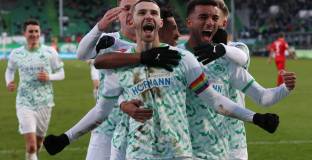 Гройтер Фюрт - Херта 2:1 