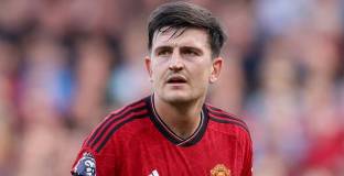 Бербатов даде съвет на Магуайър 