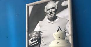 Обособяват специално място за почит на големия Манолов на Герена