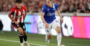  Евертън с първа победа през сезона 