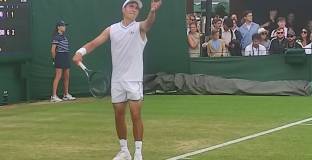 Иванов триумфира с титлата при юношите на Уимбълдън