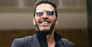 Буфон: Реферът не се справи много добре с този мач