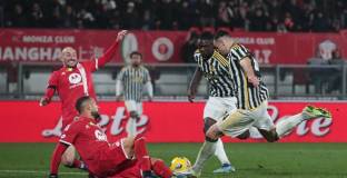 Юве пречупи Монца в добавеното време