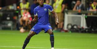 Чалоба може да продължи кариерата си в Рома