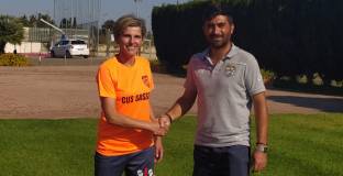  Бивша футболистка призна за изнудване от президент на клуб