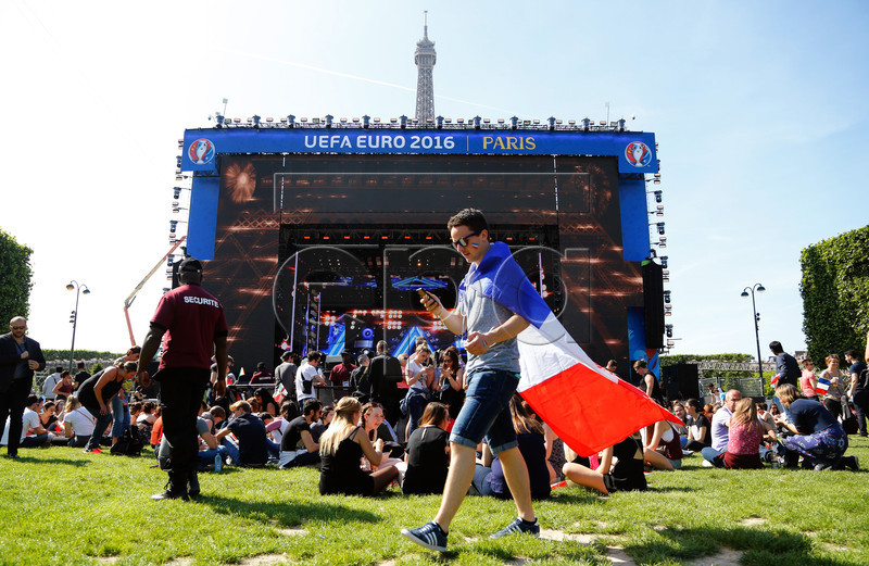 Вчера бе открита най-голямата фен зона на Евро 2016. 