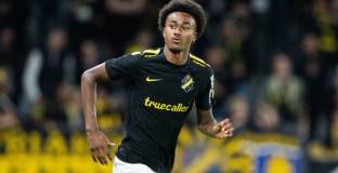 Байерн е близо до трансфер на 16-годишен нападател 