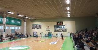 Баскетболистките на Берое изравниха серията, Монтана е на финал