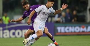 Кварацхелия помогна на Наполи да не загуби