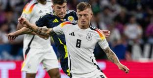 Кроос: Би било страхотно да играем с Англия