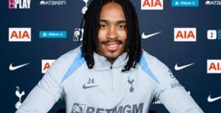 Тотнъм удължи договора със Спенс