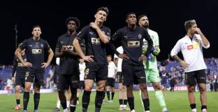 Валенсия загуби и се смъкна на последно място 