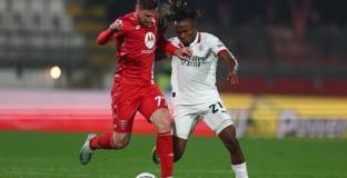 Милан трудно победи Монца