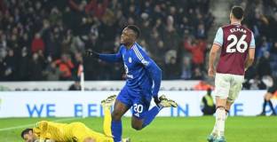 Лестър се справи с Уест Хем в дебютния мач на Ван Нистелрой