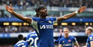 Нюкасъл се интересува от Мадуеке