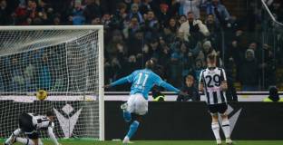 Наполи направи обрат и победи Удинезе