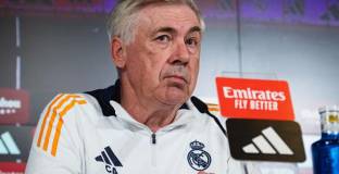 Фенербахче преговаря с полузащитник на Лацио