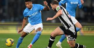 Наполи се препъна срещу Удинезе