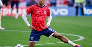 Реал Мадрид е поискал от Ливърпул да освободи Трент