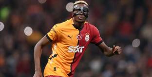 Галатасарай готви оферта за Осимен 