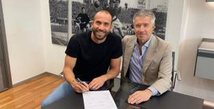 Болоня продължи с Де Силвестри