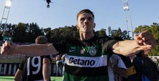 Гьокереш се разбунтува срещу Спортинг