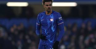 Байерн преговаря с Челси за Вейга