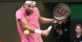 Гришо запази позицията си 