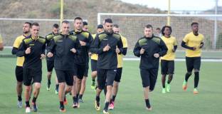 Неделев е готов за дербито 