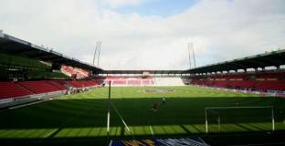 Мидтиланд ще се възползва от проблемите в Аякс