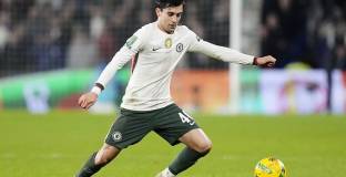 Буонаноте ще продължи кариерата си в Лийдс