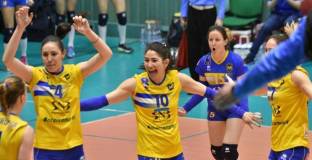 Футболният Ботев поздрави Марица за спечелената титла във волейбола