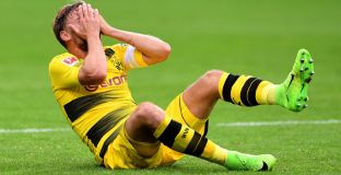 Шмелцер аут за шест седмици 