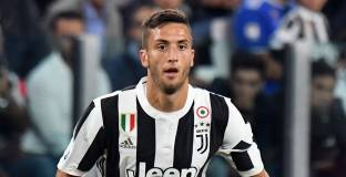 Наказаха Бетанкур за три  мача